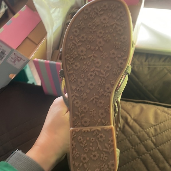 Sandals - Picture 6 of 7